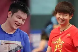 樊振东和孙颖莎打混双名场面，樊振东竟拧不过板板发力的孙颖莎！图片