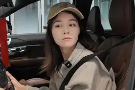 苏醒老婆提百万豪车，二人刚在北京买房，他家是“西安富豪前三”图片