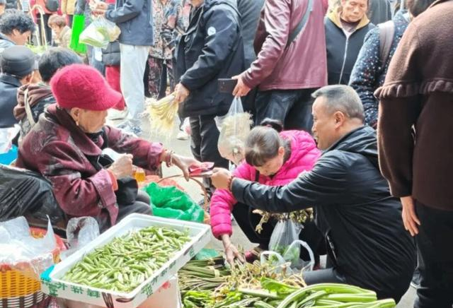 待了几天铜仁，我必须曝光：当地人的素质，让我大受震撼