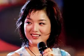 白雪：7次登上春晚，一嫁富商丢事业，离异后嫁给小丈夫终获爱情图片