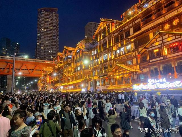 中美差距又扩大了！看了五一中美旅游市场对比发现，中国优势太大
