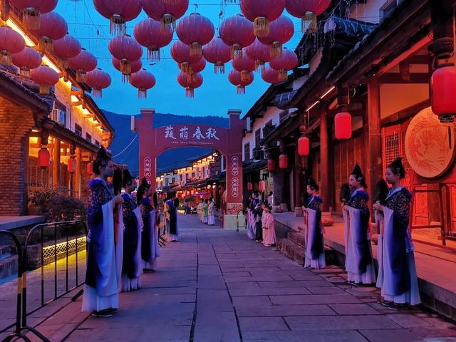 广纳天下客 元梦新蜀道 | 六大沉浸式演艺，让你直接“掉进”剧情里
