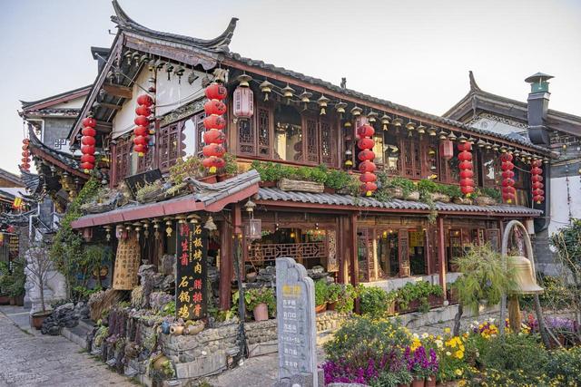 别只知道大理丽江！云南这6座古城，一个比一个惊喜，好吃又好逛