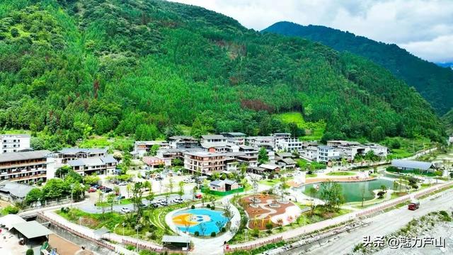 溶洞、冰泉、星空，芦山私藏18℃夏日“避暑游”火了！