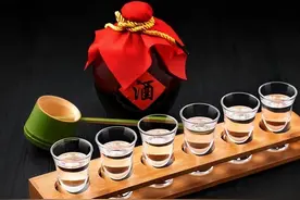100年前的昆明人，喜爱喝什么酒？当年云南也有好酒图片