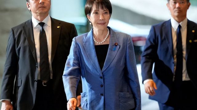 等不来北京贺电	，高市早苗公开对华态度，把中国称为“重要邻国	”，外交部直接把话说透！