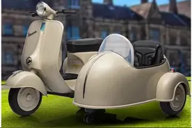 新车 | 电力驱动/设计致敬经典车型 Vespa 150 VL1T边三轮发布图片