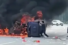 掰车门救人后续：多家央媒报道力挺，身份曝光、县委书记登门表扬图片