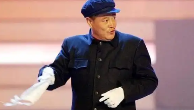 赵本山长子赵铁蛋因病去世，女儿成网红	，亿万家产会花落谁家？