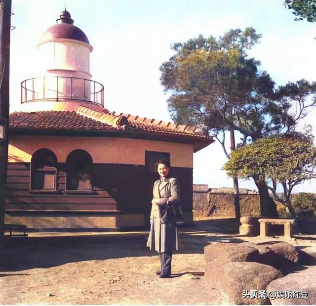 张学良和赵一荻被幽禁的真实彩色照，35岁赵一荻皮肤白皙风韵犹存