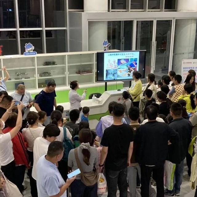 科普惠民新实践！济宁科技馆创新科普解锁亲子互动新场景