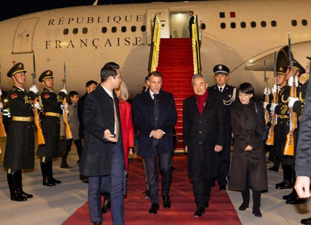 马克龙直言“很高兴”访华！中法合作升温，对中国有哪些利好？