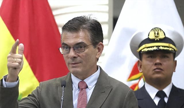 对华合约全部撕毁！中国又一伙伴背后捅刀子，骗走了20亿倒向美国