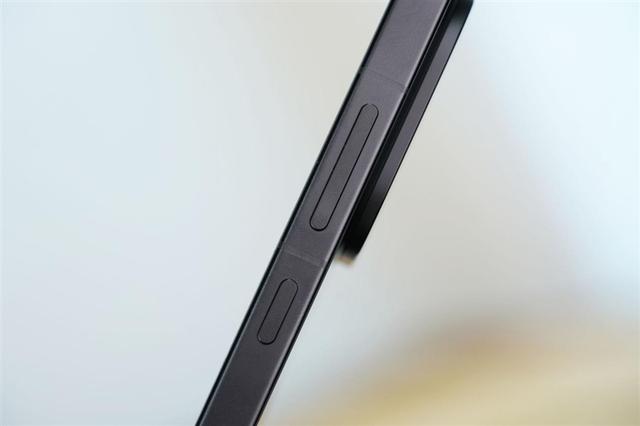 最强的超质感标准版！OPPO Find X9评测: 高参数高体验