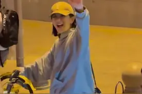 前方高甜！谢娜被偶遇骑车到鸟巢给张杰送花！杰哥反应也太甜图片