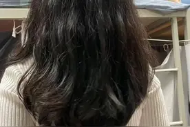 热烫刚烫好很卷，洗几次就不卷是什么原因？图片