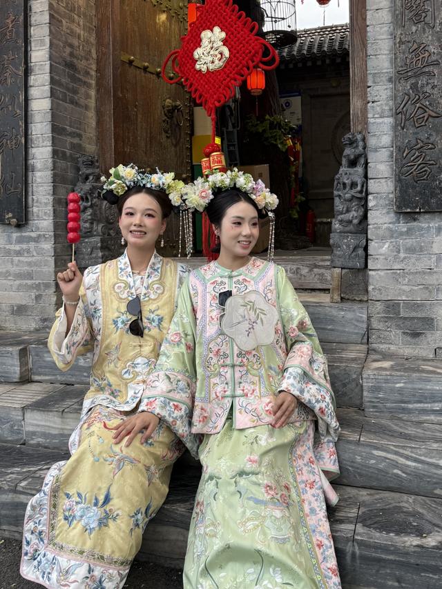 胡同不一“Young” | 前海南沿：老北京的文化新韵