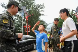 记录2023丨每一个瞬间，都闪耀着希望的光芒图片