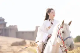 女演员突发疾病变植物人，昏迷三个月后苏醒！“希望能复出拍戏……”图片