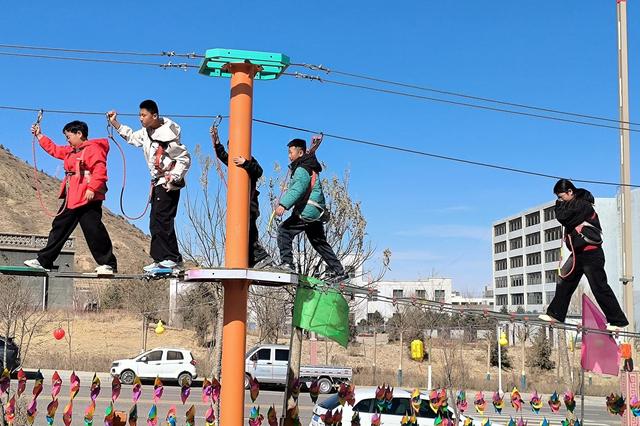 【网络中国节·春节】春节假期人气爆棚 古浪欢乐谷欢乐不停歇