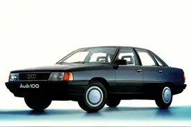 奥迪100，大哥的座驾，发动机和桑塔纳一模一样图片