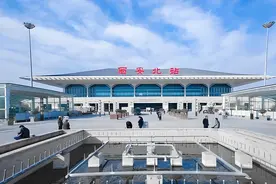 从西安坐高铁去成都图片