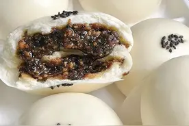 学艺包子店后做出无敌香甜包子，孩子连吃三个都不够图片