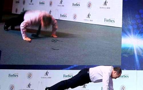 潘石屹一小时可以做1000个俯卧撑，但为什么胸肌并不是很大？