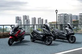 本田摩托降价，最低31000元！涉及佛沙350、CB400F、CBR400R等图片