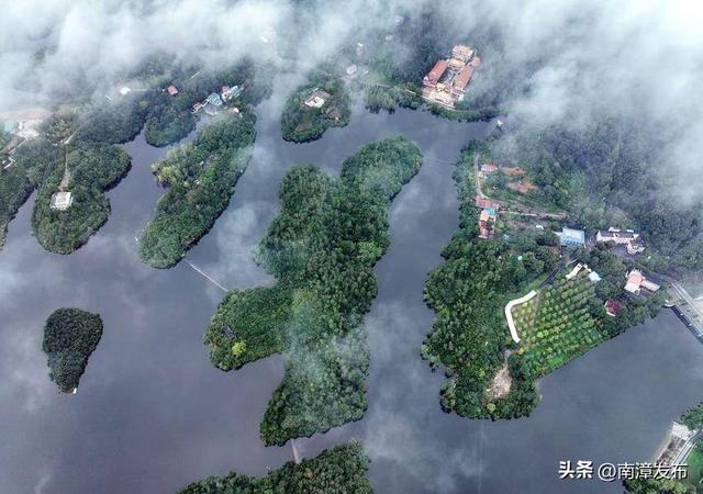南漳：画意水镜湖