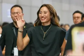 盆满钵满！郑钦文再获新赞助，年收入破亿元，坐拥12家品牌代言！图片