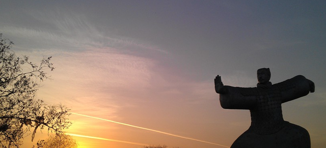 为什么要“胯根合脚根”？什么是中定力量？