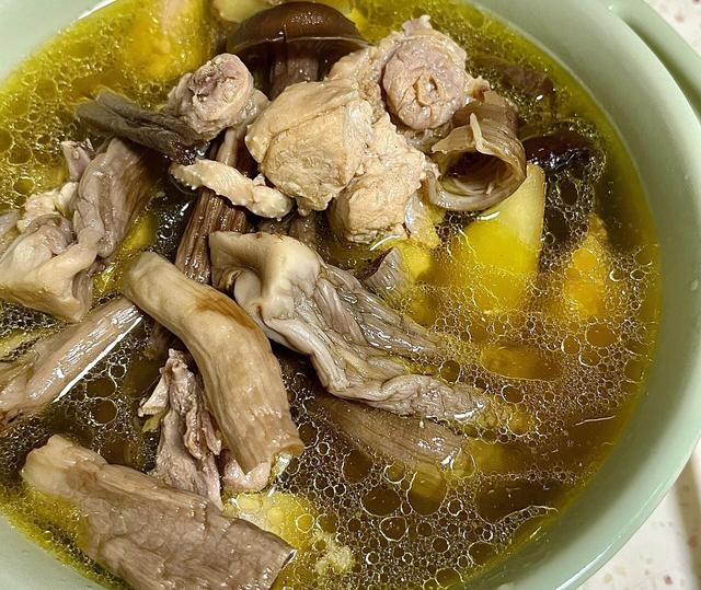 花胶虫草花瑶柱鸡汤的做法大全 瑶柱花胶虫草花炖鸡汤功效