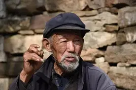 人在做，天在看，小叔子打架住院，婆婆让儿媳一家照顾小叔子图片