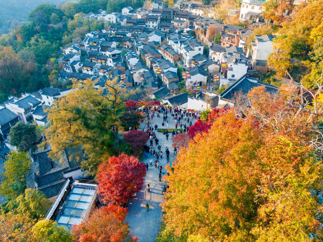 红叶配晒秋，解锁中国赏枫天花板