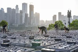 新职业故事丨无人机飞行工程师陆子祥：愿夜空“繁星”更璀璨图片