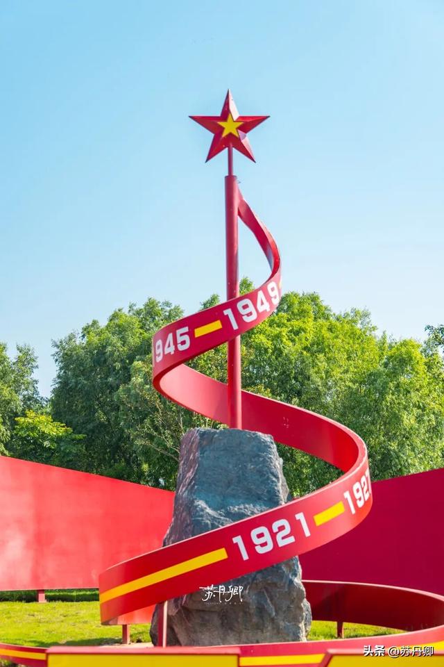 这座没有高铁的小城市，拥有湖北省最大湖泊：武汉周边的度假胜地