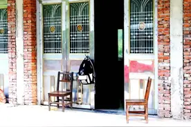 大山里的书包“暗语”：开往乡村的班车，和50多个孩子的约定图片