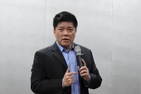 台湾军事评论员郑继文：解放军军演已给台军巨大压力，太振奋了！图片