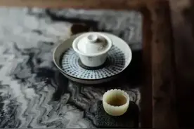 人到中年，半生蹉跎，半生梦图片