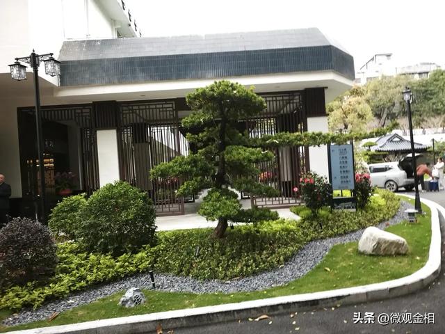 坐落于广州市中心的一家皇家园林式酒店广东迎宾馆