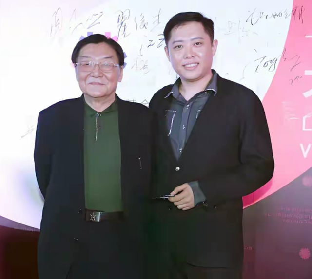 84岁翟俊杰导演去世!儿子是著名演员，演《三叉戟》《灼灼韶华》