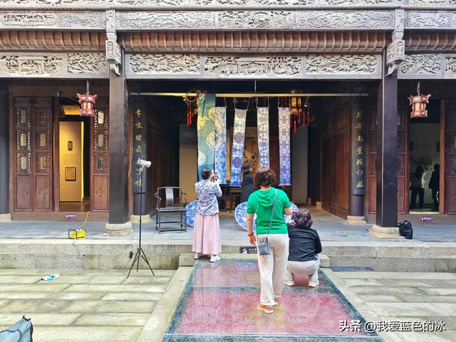 闲逛菏泽市老城曹州。这里的慎思园成了婚纱照的网红天堂了