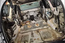 搞了辆40万公里“报废战损版”2010款凌志GX460，车主含泪大翻新图片