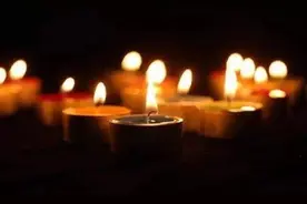 因救落水女子牺牲的民警李燮，被评定为烈士！图片