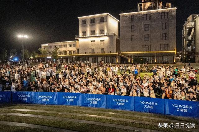 湖北荆州:不靠卖烤串!沙市夜经济的“氛围感”赢麻了