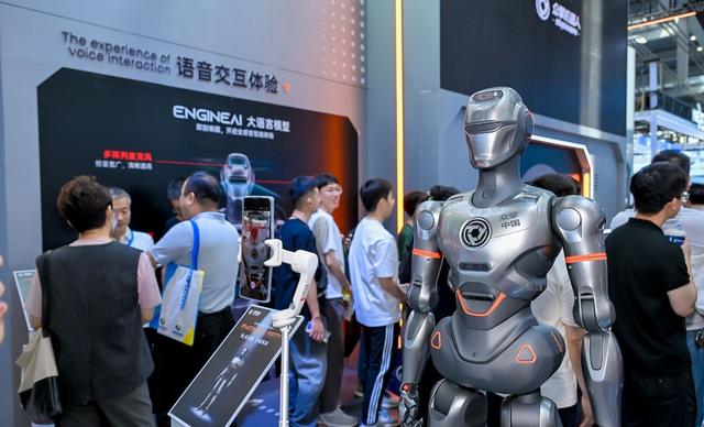 AI模仿人类六十年，偏见随主见而生，关键在人如何“带路”