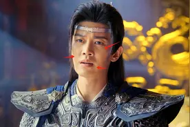 任嘉伦新剧脸部状态被嘲上热搜：脸肿、法令纹深，已不适合演古偶图片