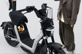 新车 | 售8499元/最高续航90公里/极核AE4i同级，九号电动Kz 110上市图片