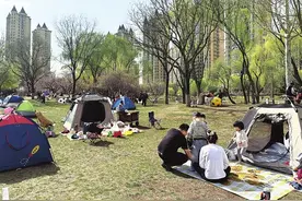 春风吹热露营潮 放眼四处皆美景 太原人家门口邂逅“诗和远方”图片